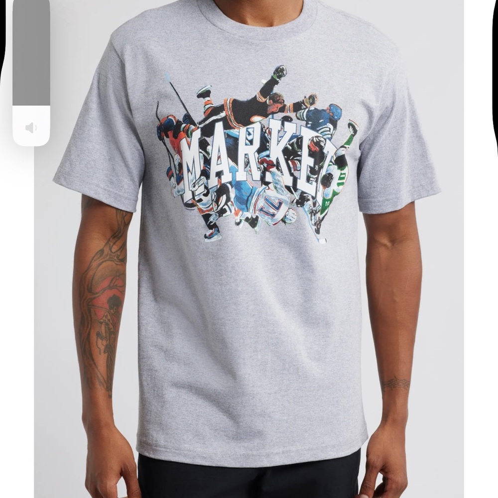 Market Gray Urban Graphic *NEW WITH TAGS*